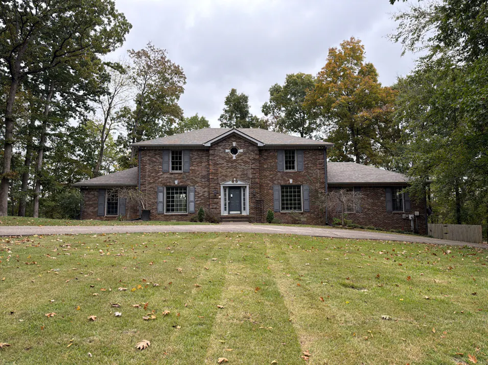 808 Shady Bluff Trl Clarksville, TN 37043, Montgomery County