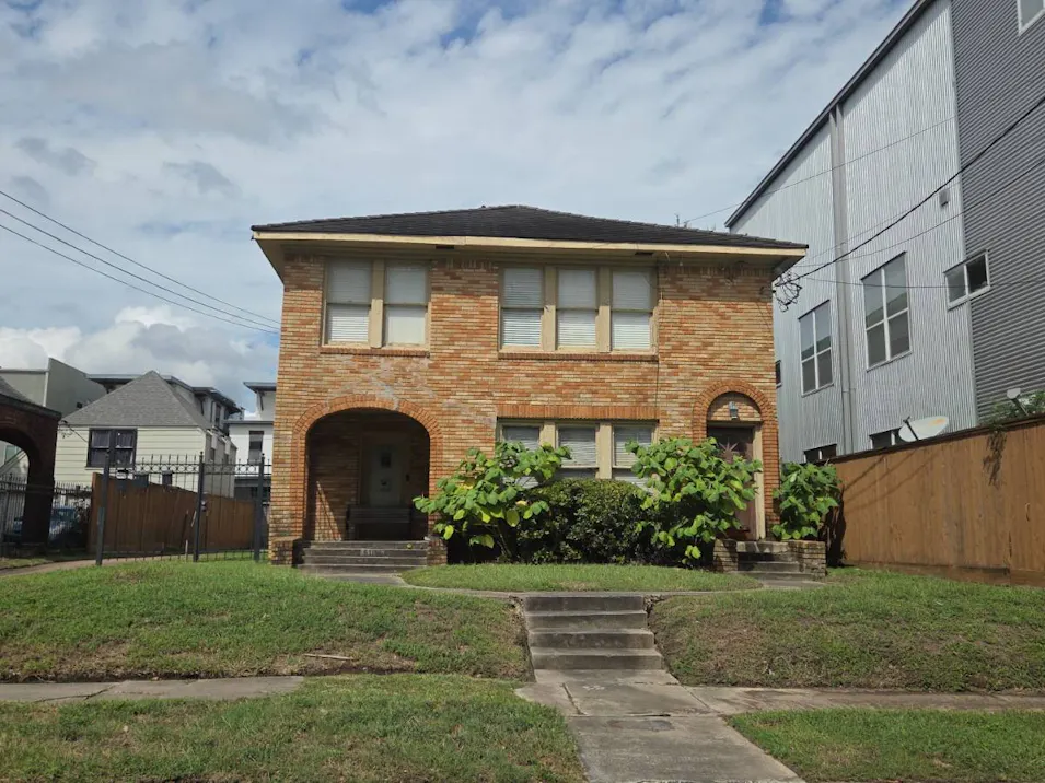 5102 Chenevert Houston, TX 77004, Harris County