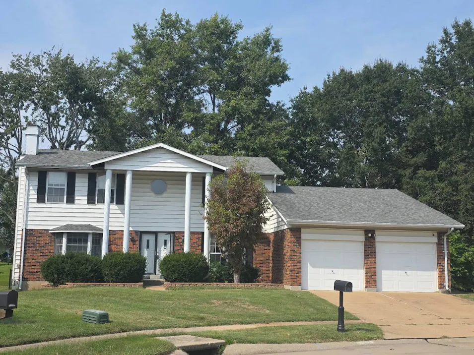 3603 Av De Paris Dr Florissant, MO 63034, Saint Louis County