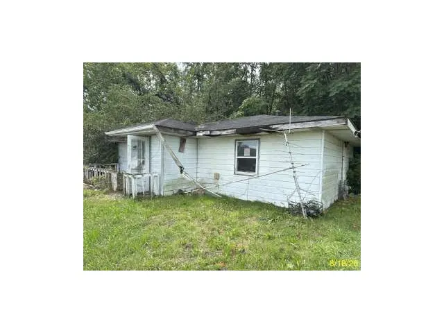Walnut St, Muncie, IN 47302 #1