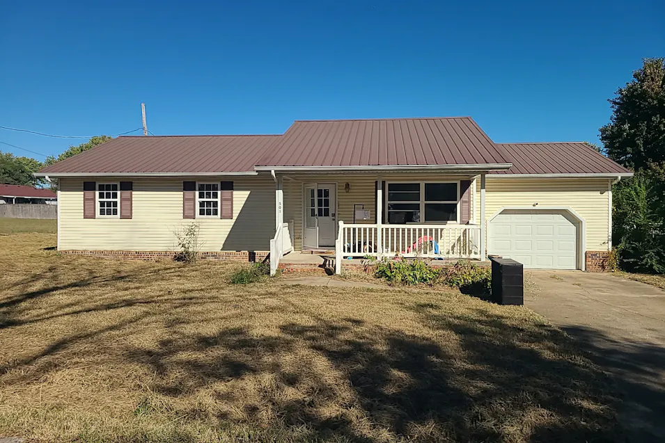 501 W Stanley St Buffalo, MO 65622, Dallas County