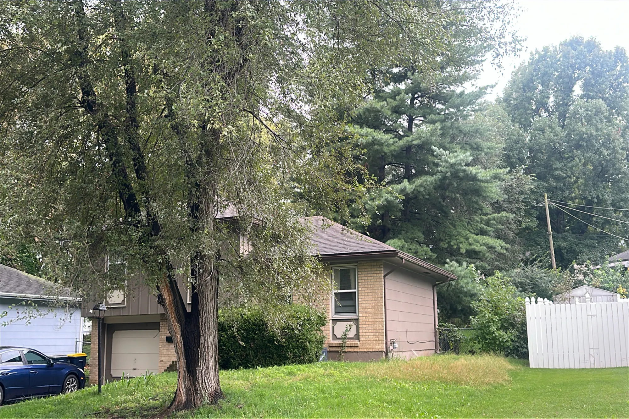 Armitage Dr, Kansas City, MO 64134 #1