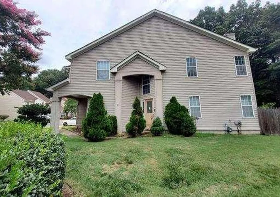 6 Evergreen Pl Hampton, VA 23666, Hampton City County