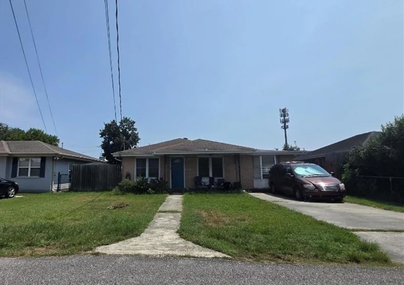 809 Cedar Ave
