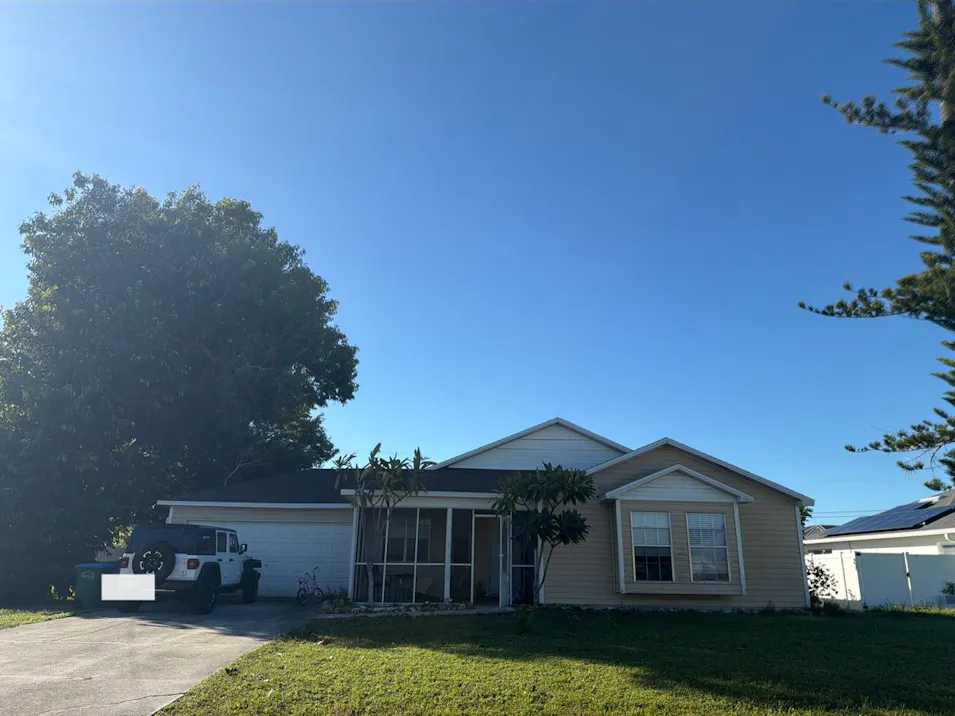 206 SE 19th St Cape Coral, FL 33990, Lee County