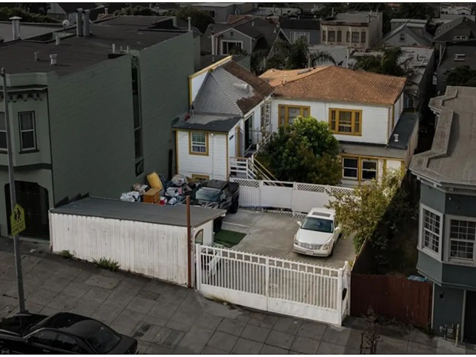 1465 Oakdale Avenue San Francisco, CA 94124, San Francisco County