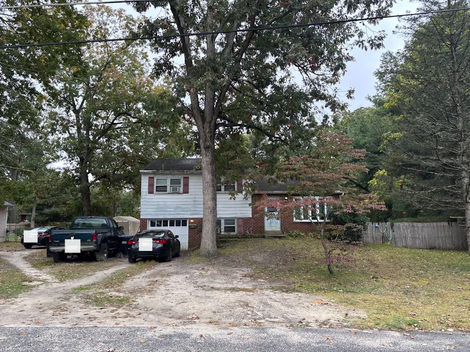 42 E 7th Ave Pine Hill, NJ 08021, Camden County