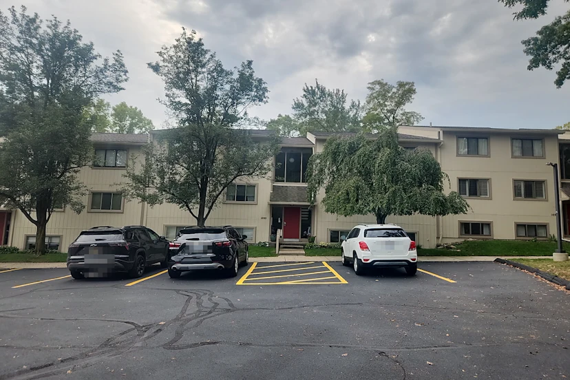 1695 Riverside Dr Unit 12