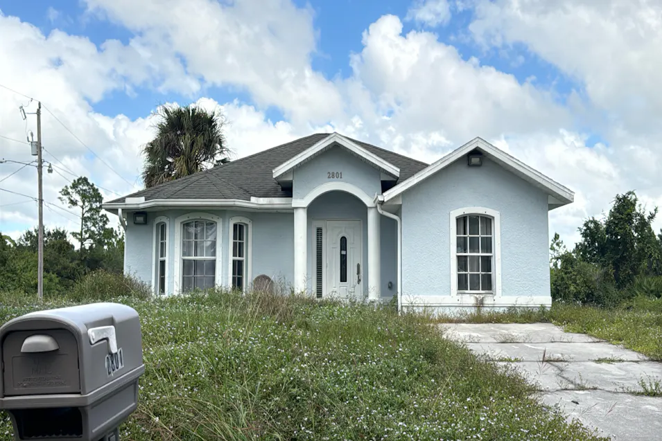 2801 East 9th St Lehigh Acres, FL 33972, Lee County