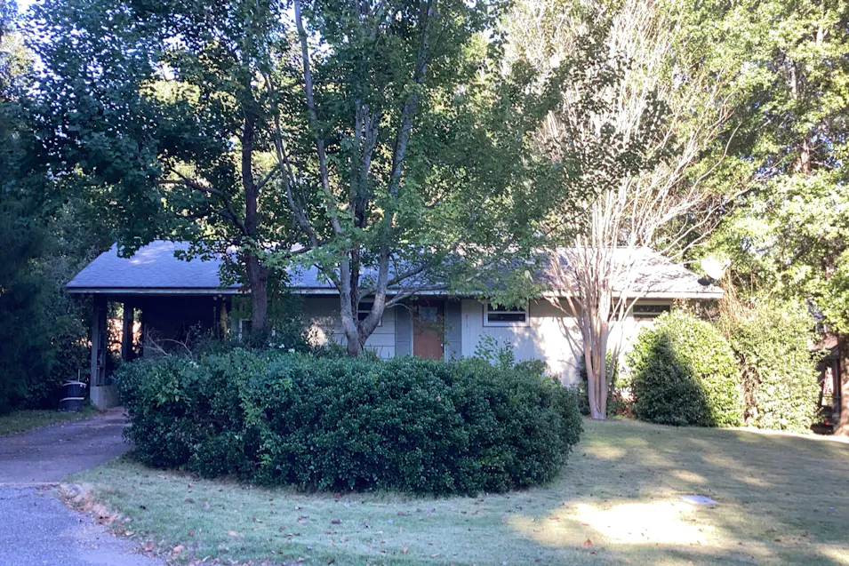 813 Shamrock St Opelika, AL 36801, Lee County