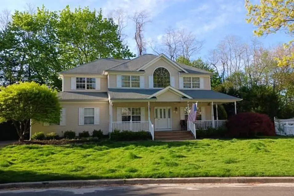 23 Flagpole Lane Setauket, NY 11733, Suffolk County