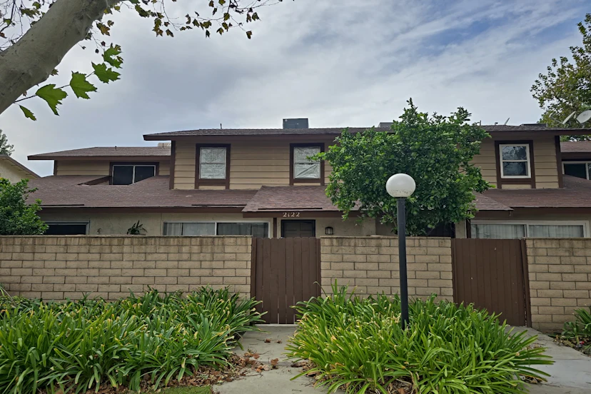2122 S Mountain Ave