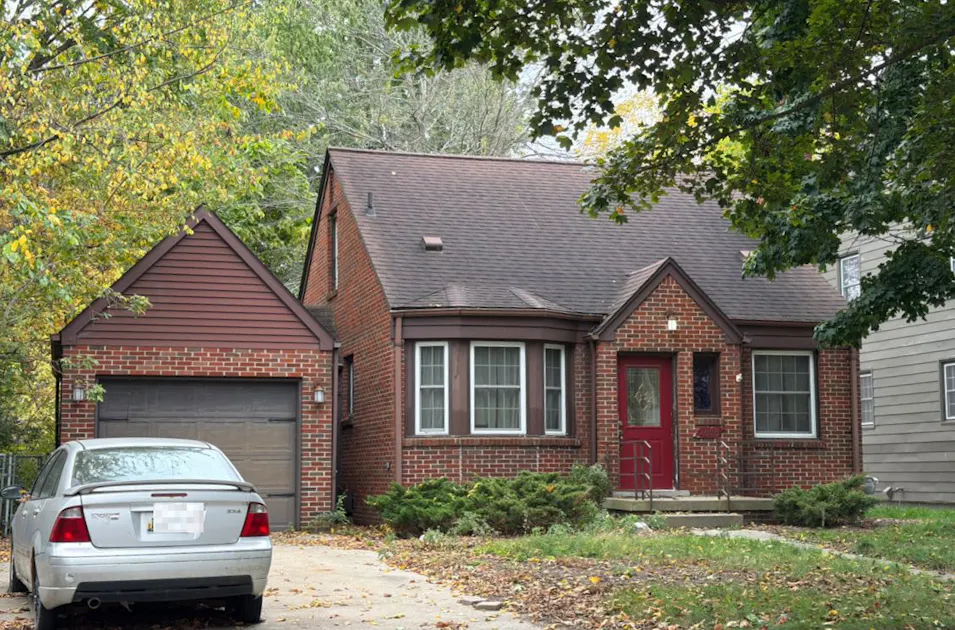 2008 Windemere Ave Flint, MI 48503-2256, Genesee County