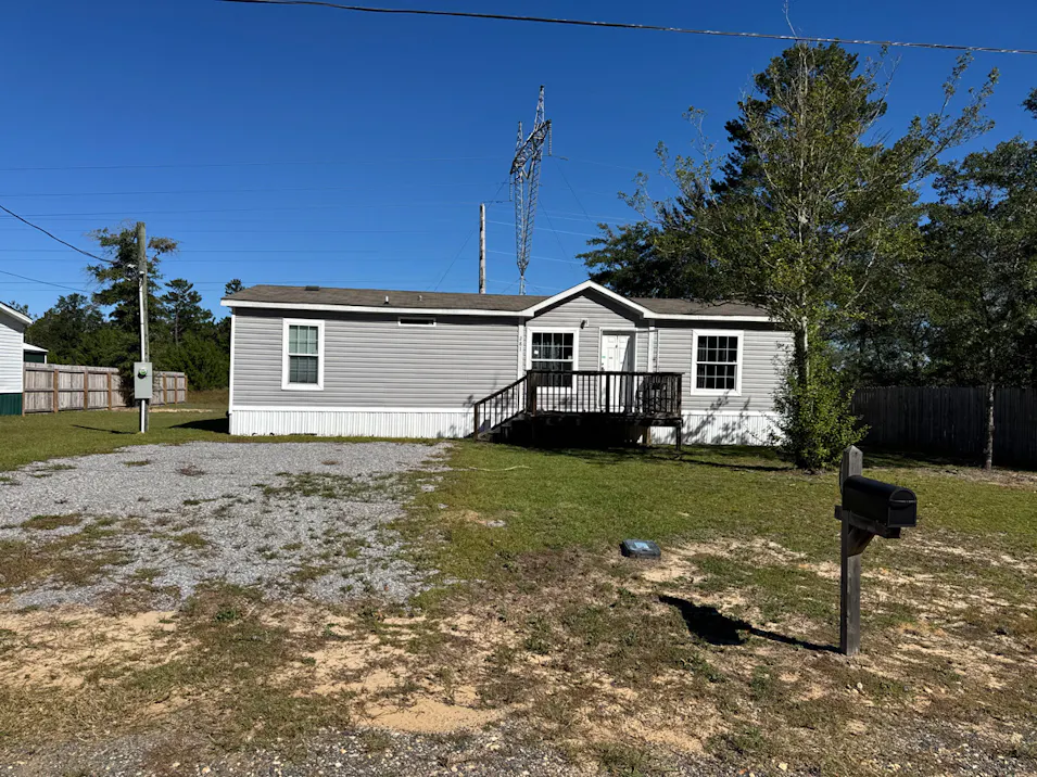 281 East Violet Lane Defuniak Springs, FL 32433, Walton County