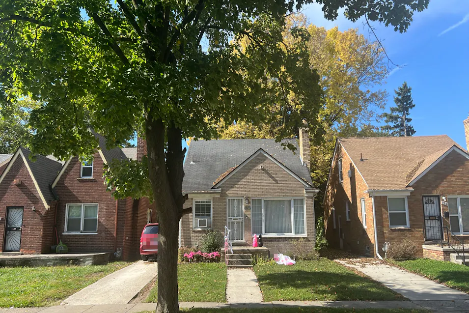 17233 Shaftsbury Ave Detroit, MI 48219, Wayne County