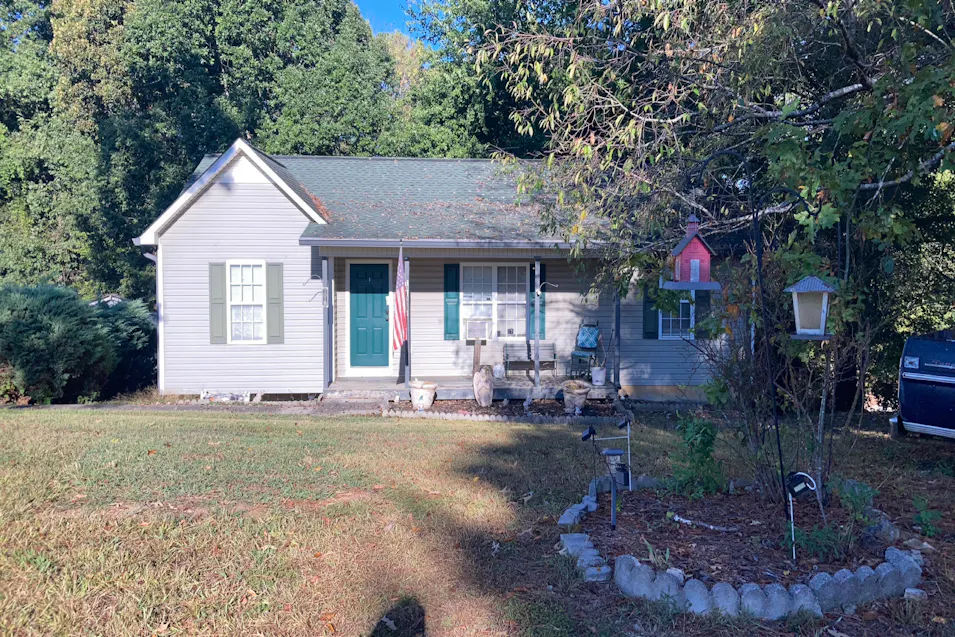 101b Oak Hill Drive Calhoun, GA 30701, Gordon County