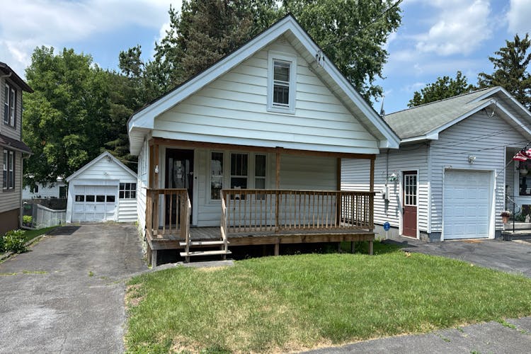 325 North Collingwood Avenue Syracuse, NY 13206, Onondaga County