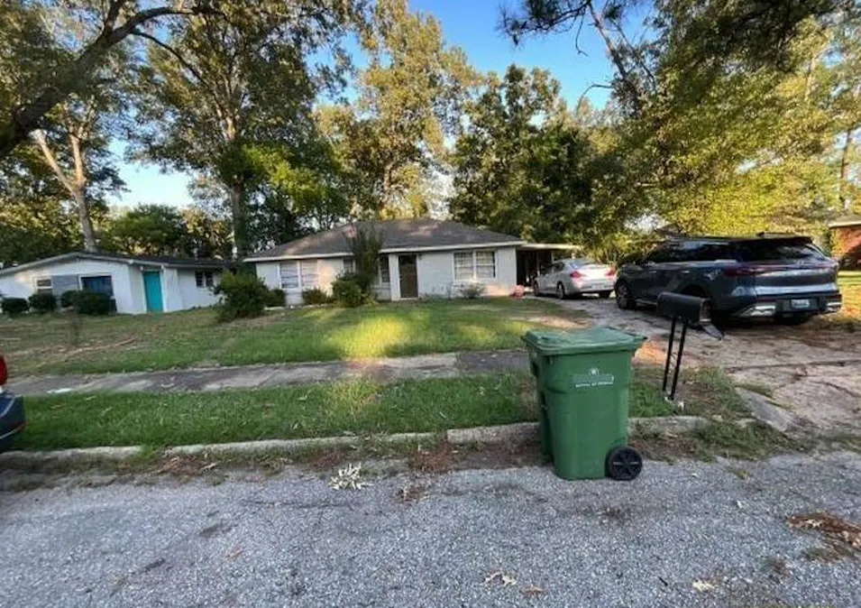 1845 Shadow Ln Montgomery, AL 36106, Montgomery County