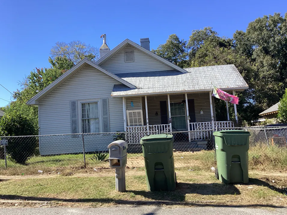 312 S 6th Ave Lanett, AL 36863, Chambers County