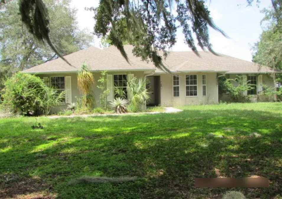 824 Berryhill Cir Fruitland Park, FL 34731, Lake and Peninsula Borough County