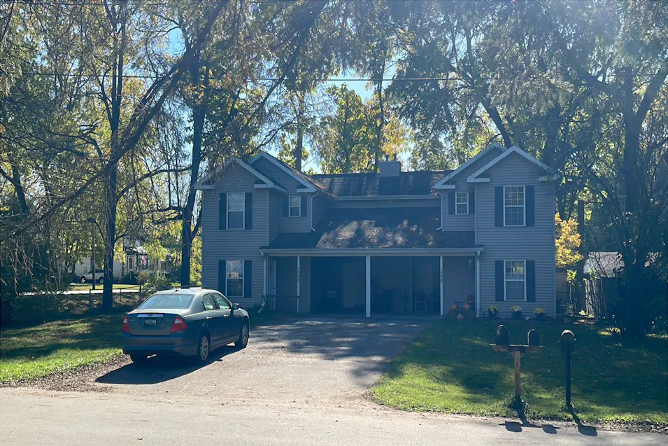 1575 -77 Colby St Haslett, MI 48840, Ingham County