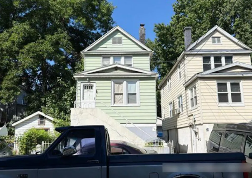 313 Stephens Avenue Bronx, NY 10473, Bronx County