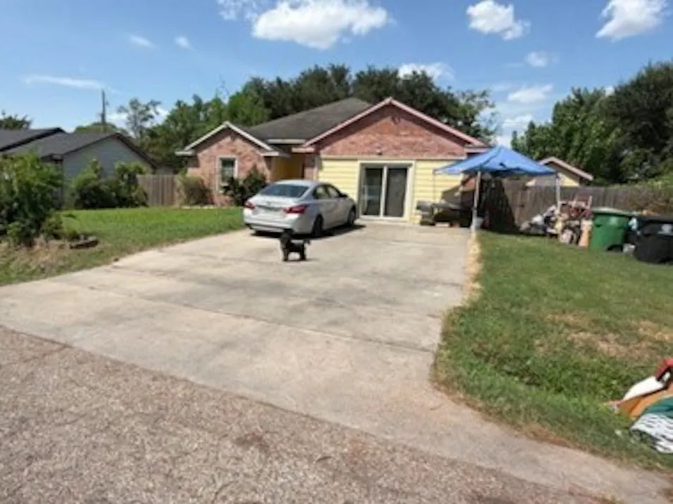 5021 Paula Street Houston, TX 77033, Harris County