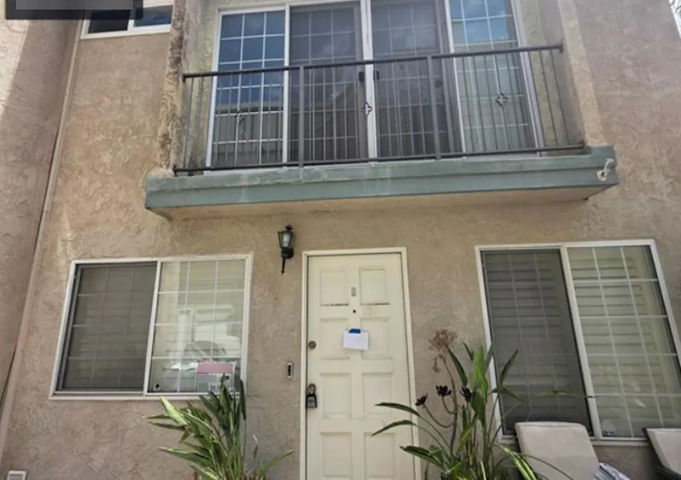 218 16th St Apartment B Huntington Beach, CA 92648, Orange County