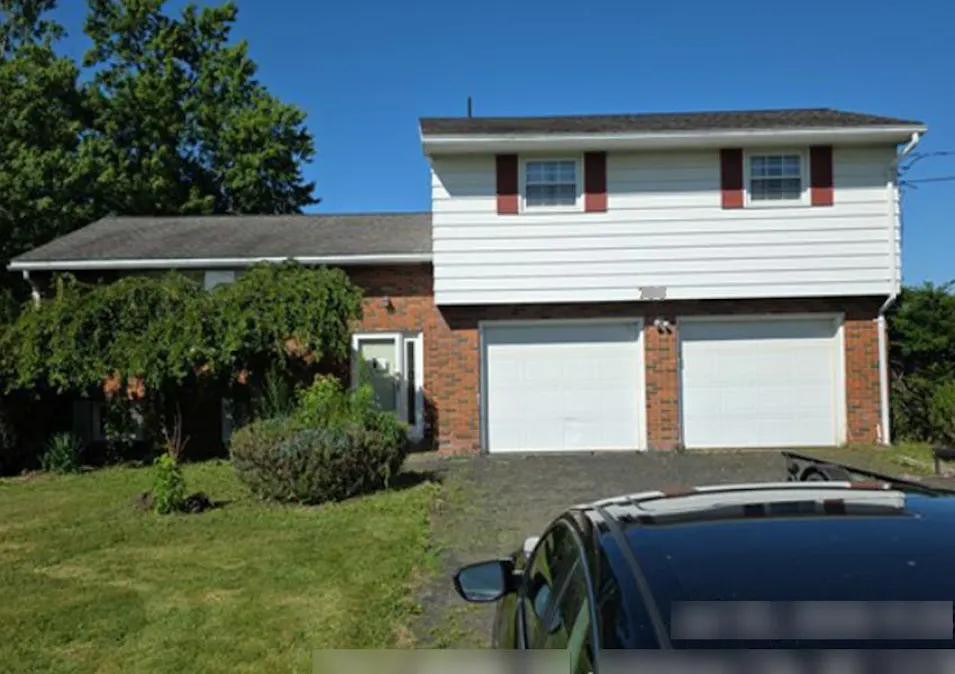 796 E Maine Rd Johnson City, NY 13790, Broome County