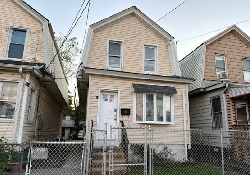 107 -23 Union Hall St Jamaica, NY 11433, Queens County