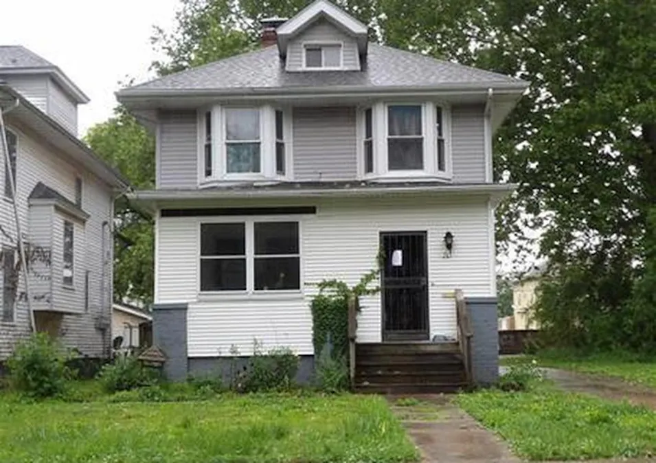 1515 S 7th St Springfield, IL 62703, Sangamon County