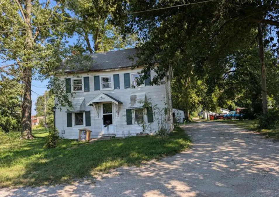 217 E White Marissa, IL 62257, Randolph County
