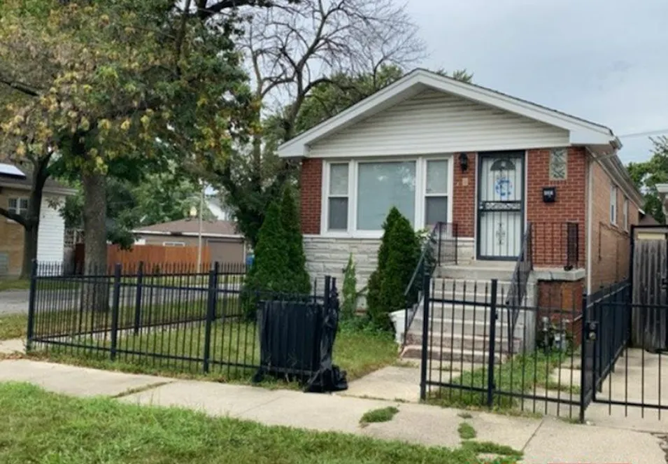 8956 S Lowe Ave Chicago, IL 60620, Cook County