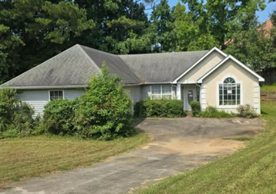 545 Reunion Ct SW Atlanta, GA 30331, Fulton County