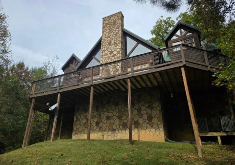 2336 Breezy Rd Sevierville, TN 37876, Jefferson County