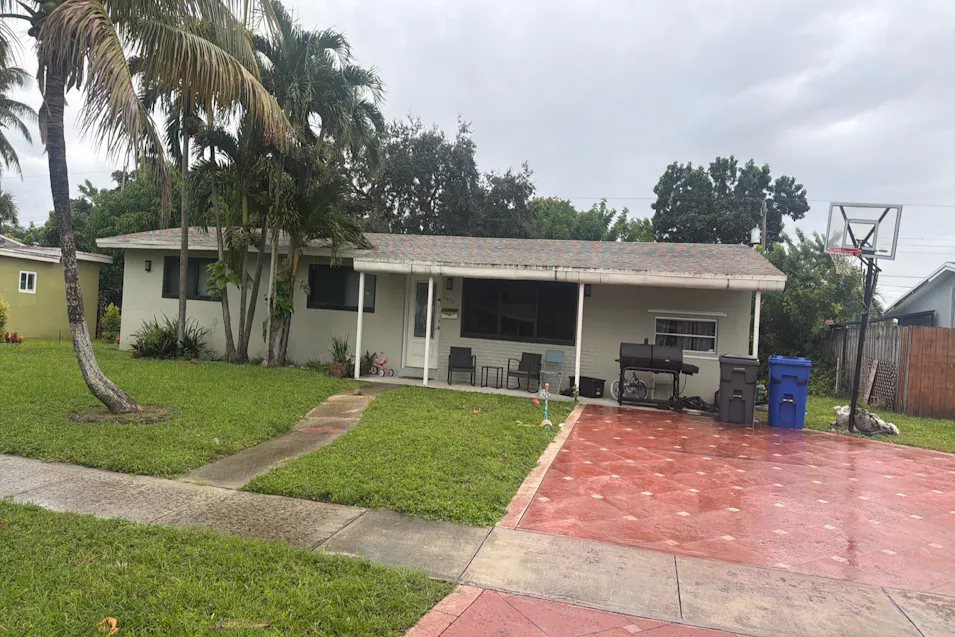 6472 Lincoln St Hollywood, FL 33024, Broward County