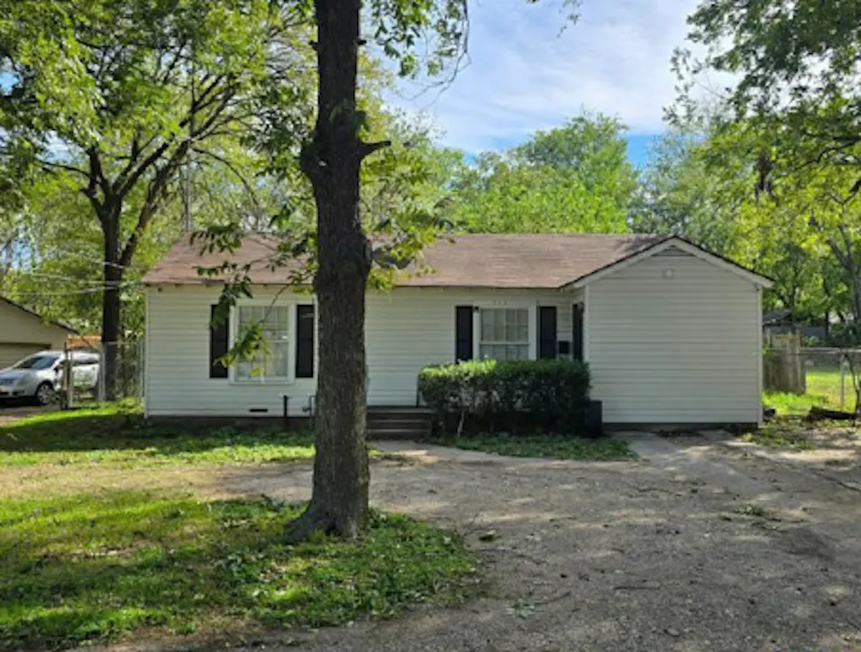 530 Elston Dr Dallas, TX 75232, Dallas County