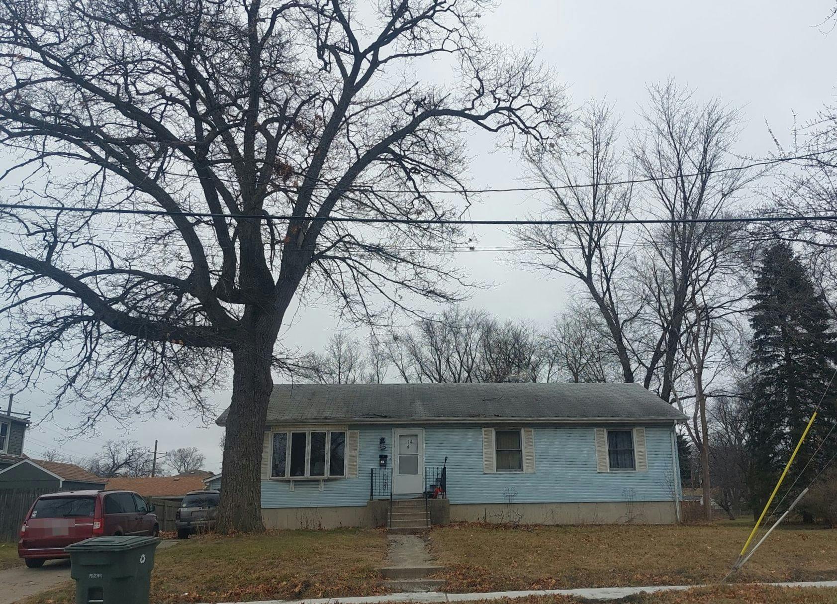Lake St, Griffith, IN 46319
