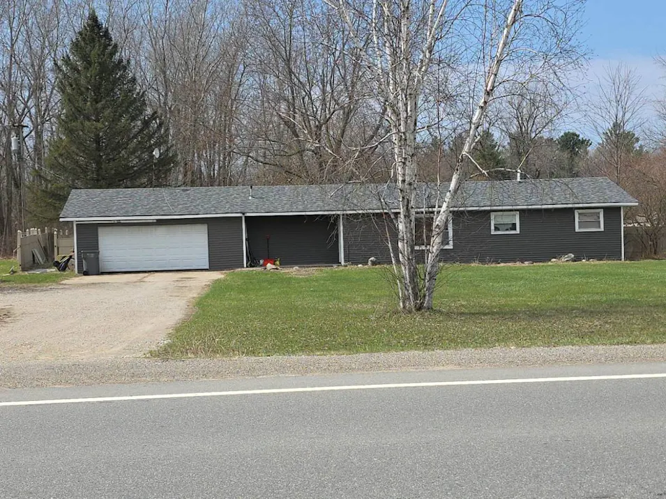 3957 N Van Dyke Rd Imlay City, MI 48444, Lapeer County