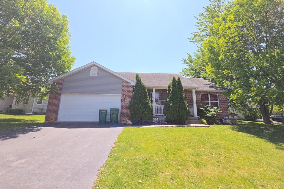 144 Ashwood Dr Sycamore, IL 60178, Dekalb County