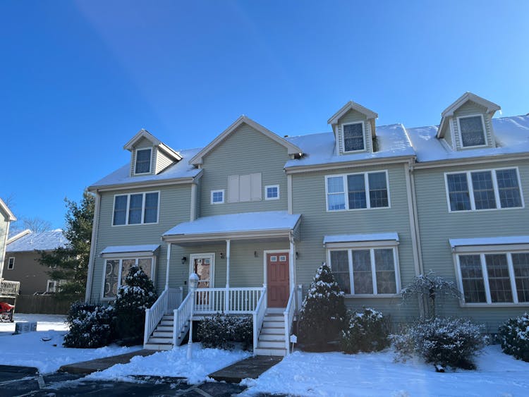 646 Bedford Street, Unit C-2  the Willows Condominium Whitman, MA 02382, Plymouth County