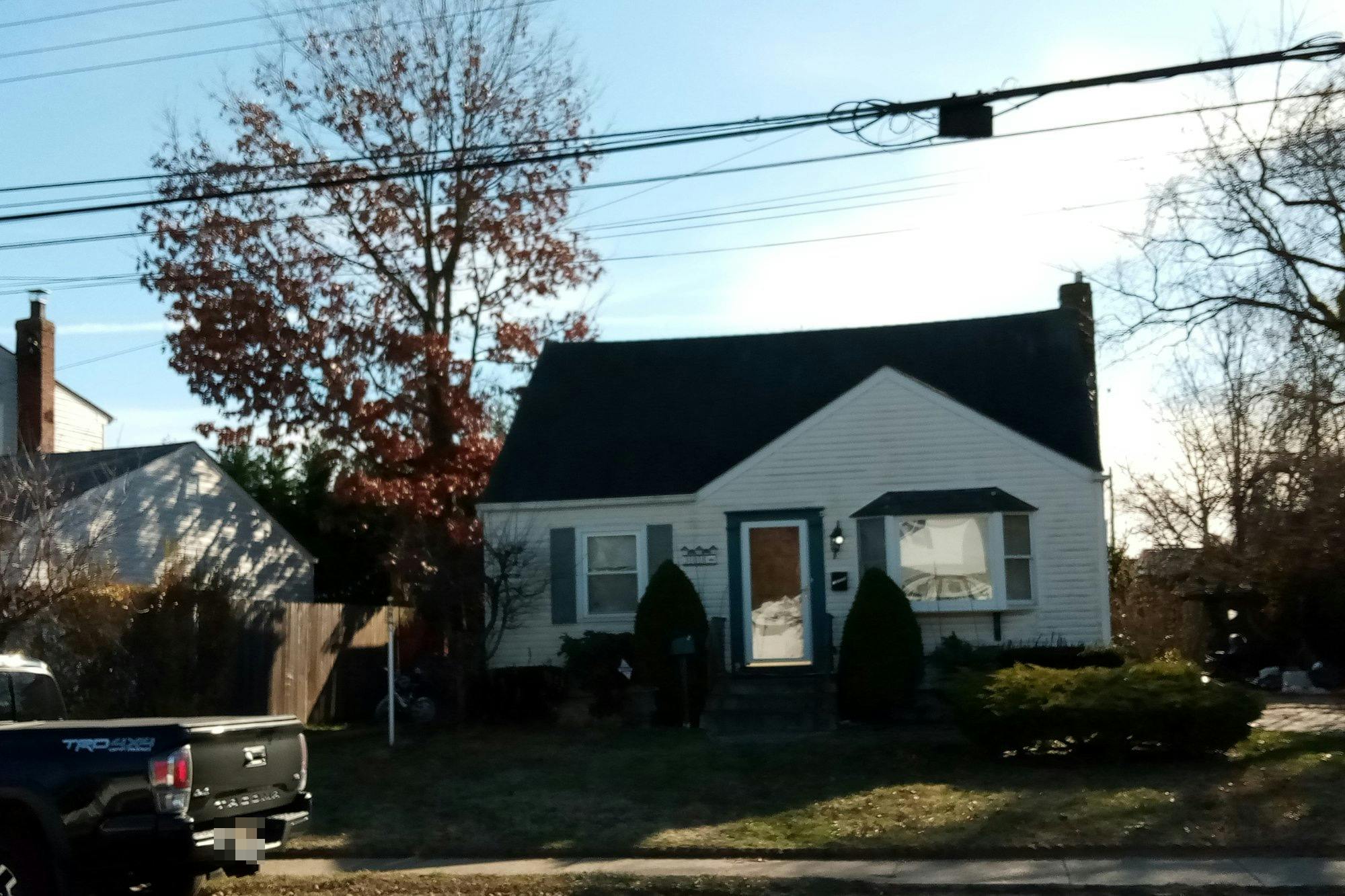 Pleasantview Ct, Copiague, NY 11726