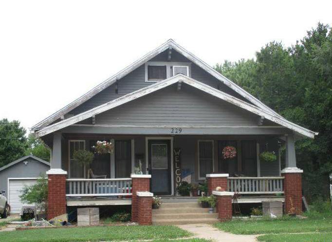 Lincoln St, Marion, KS 66861