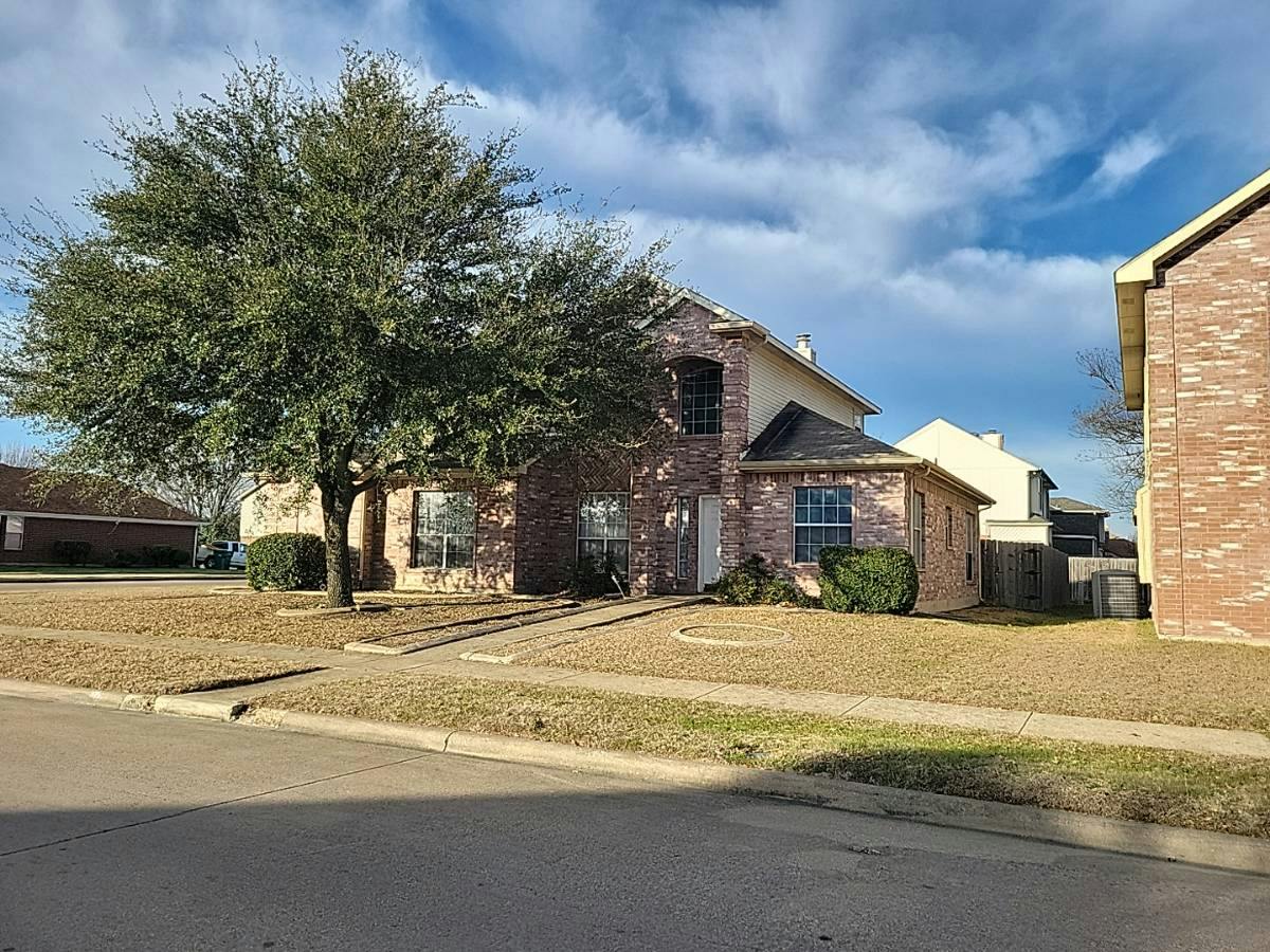 Waterford Oaks Dr, Cedar Hill, TX 75104 #1