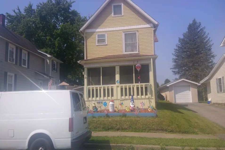 10 9th St Sharpsville, PA 16150, Mercer County