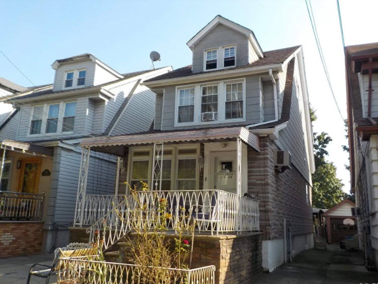 114-36 Sutter Aven South Ozone Park, NY 11420, Queens County