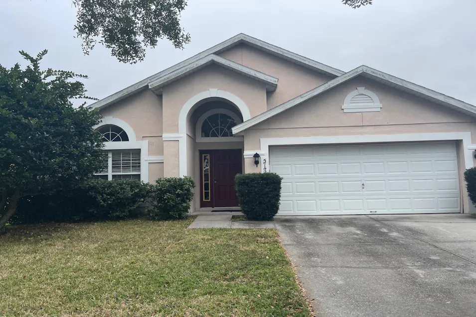 5742 Essex Isle Dr Orlando, FL 32829, Orange County