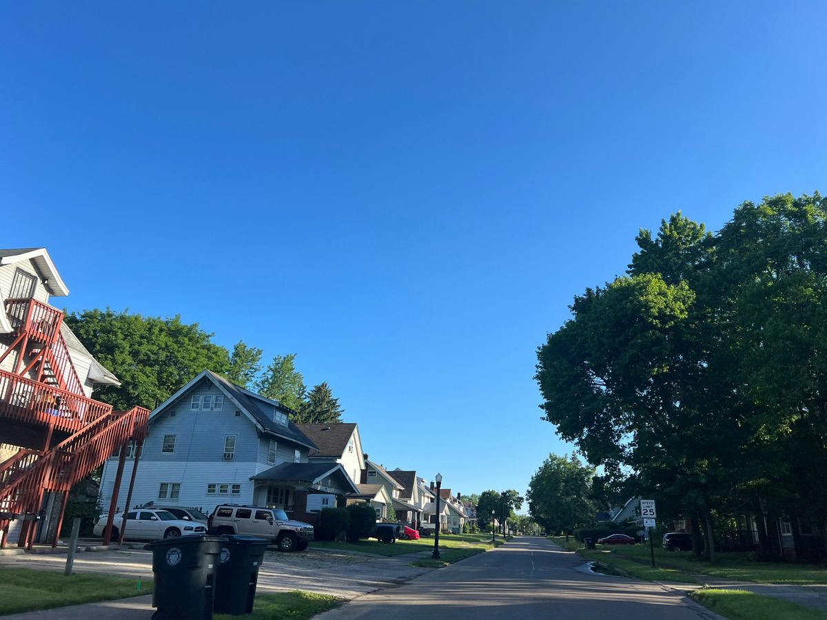 Hillwood Dr, Akron, OH 44320