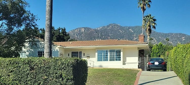 2077 Meadowbrook Road Altadena, CA 91001, Los Angeles County