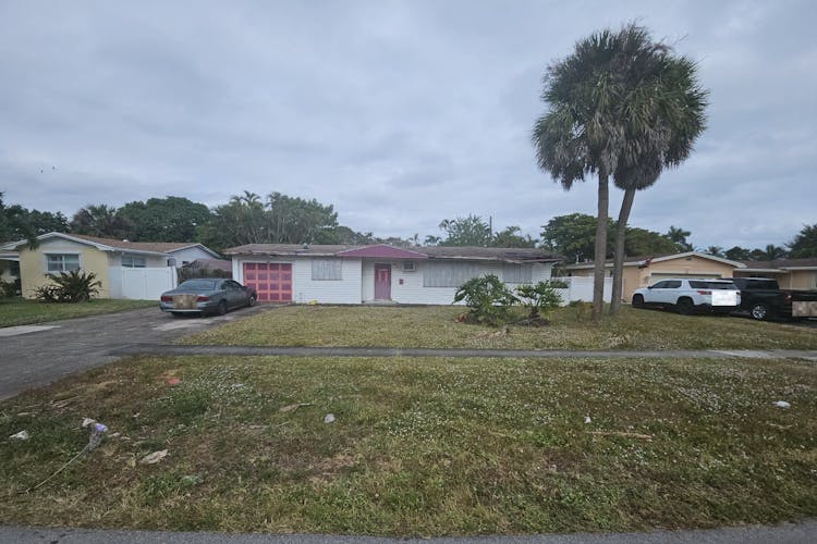 4713 NW 5th St Plantation, FL 33317, Broward County